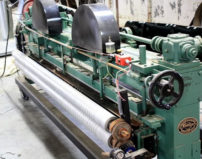 HUNTER Model 15 Tacker, 105" wide,